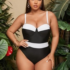 0X Plus colourblock one piece bathing suit